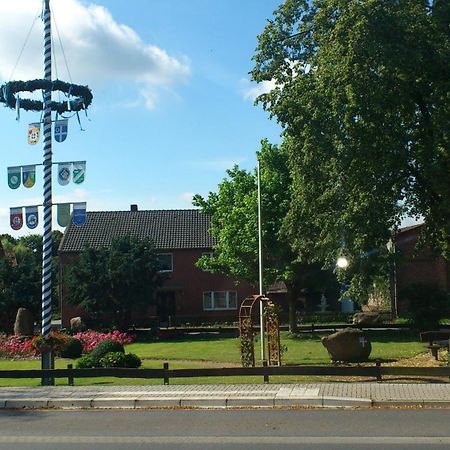 Hotel Am Rosenplatz,24 Stunden Check In, Kostenfreie Parkplaetze Brechtorf ภายนอก รูปภาพ
