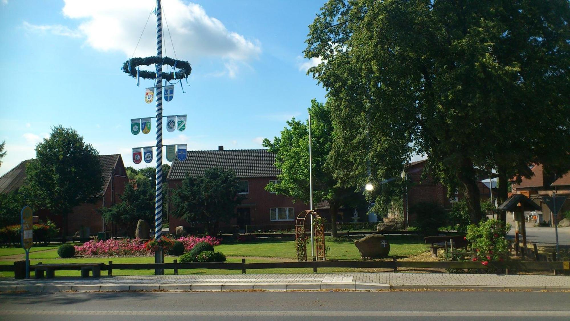 Hotel Am Rosenplatz,24 Stunden Check In, Kostenfreie Parkplaetze Brechtorf ภายนอก รูปภาพ
